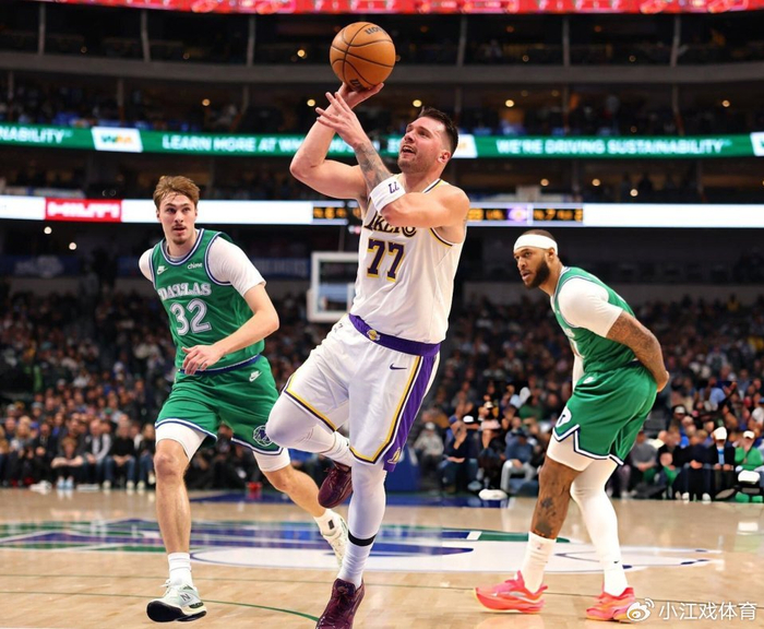 搜狐体育-东契奇回应重返独行侠：差点走错更衣室 很开心回家看了自己的车|卢卡-东契奇|洛杉矶湖人队|达拉斯独行侠队|篮板|NBA常规赛_新浪体育_新浪新闻